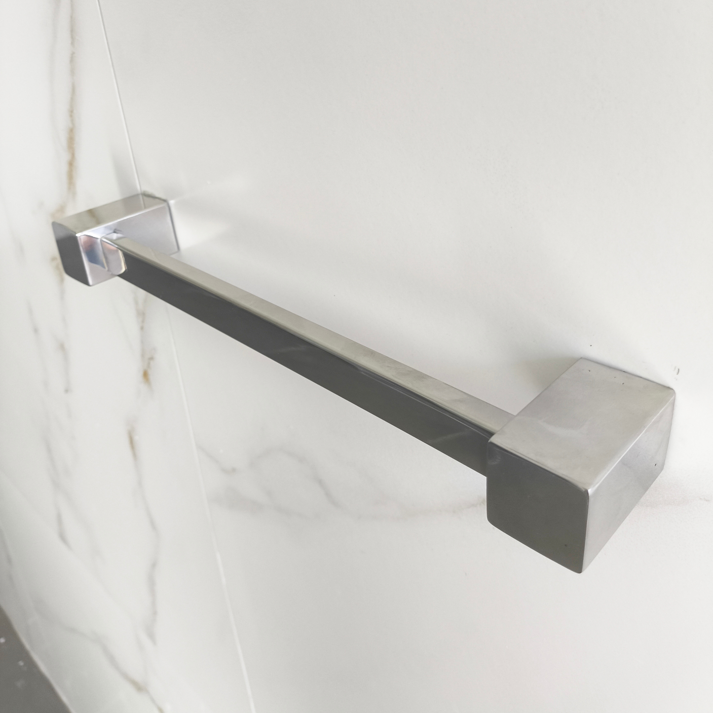 Toalheiro 30cm Aço Inox Linha Ynovare Premium YT-30