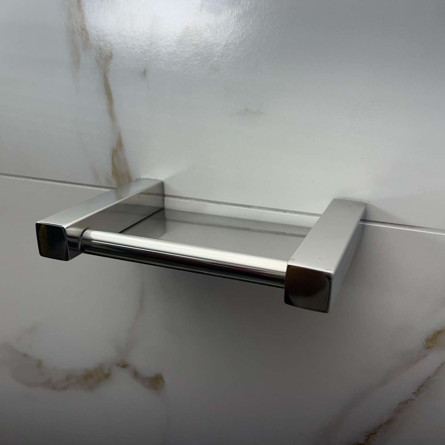 Saboneteira Linha Leblon Preto Fosco Aço Inox LS