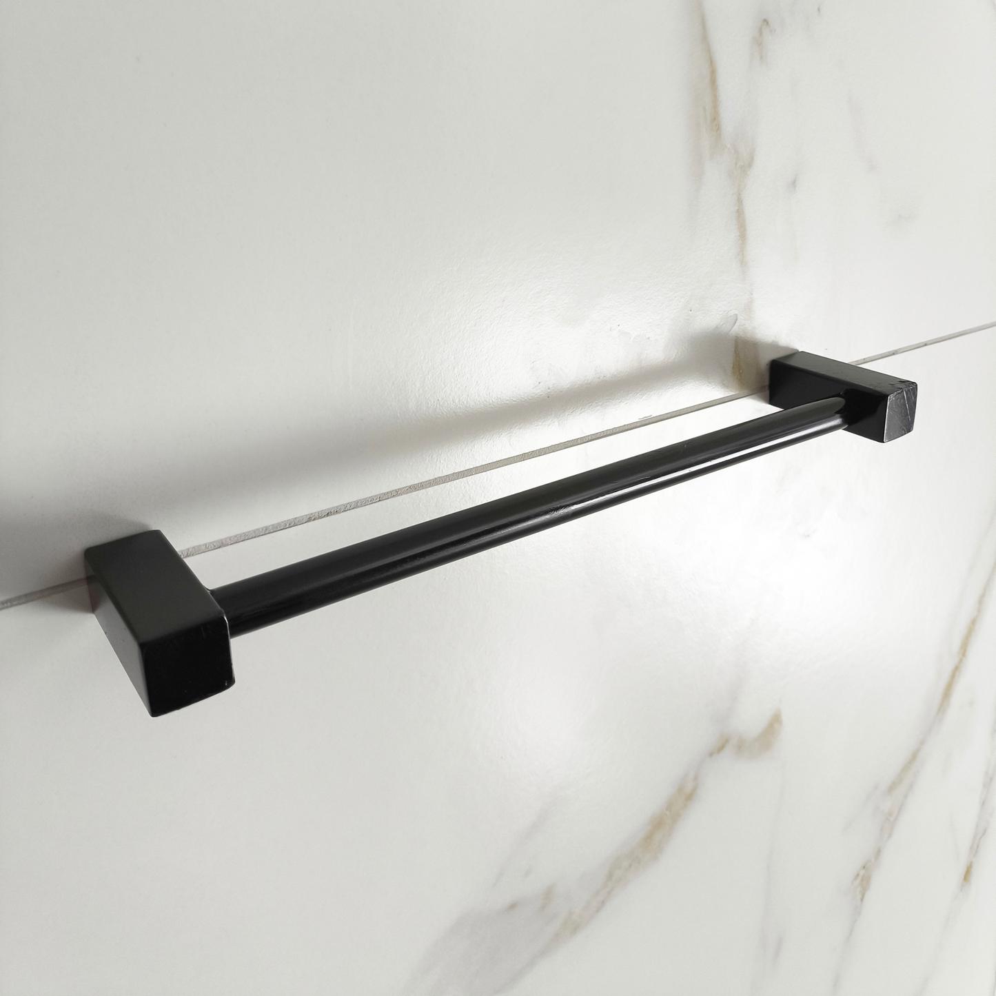 Toalheiro 30cm Aço Inox Alto Brilho Leblon Preto Fosco LTPF-30